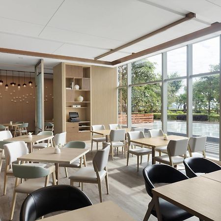 Courtyard By Marriott Xiamen Haicang Exterior photo